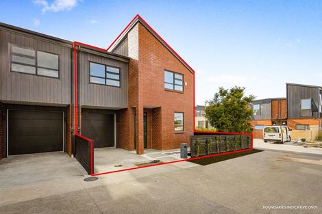 Photo of property in 2 Whakatere Lane, Hobsonville, Auckland, 0616