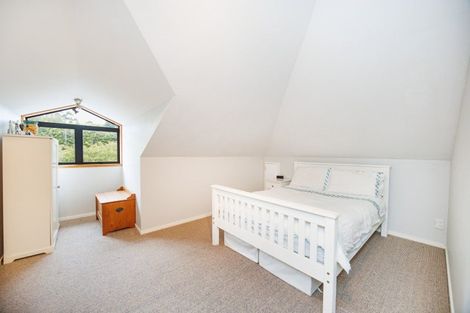 Photo of property in 46 Turitea Road, Fitzherbert, Palmerston North, 4472