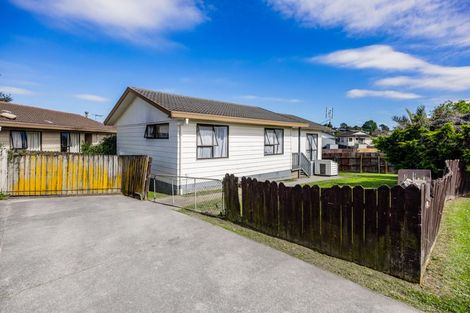 Photo of property in 1/22 Silver Creek Road, Weymouth, Auckland, 2103