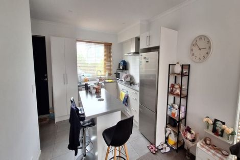 Photo of property in 4 Shelduck Way, Hobsonville, Auckland, 0616