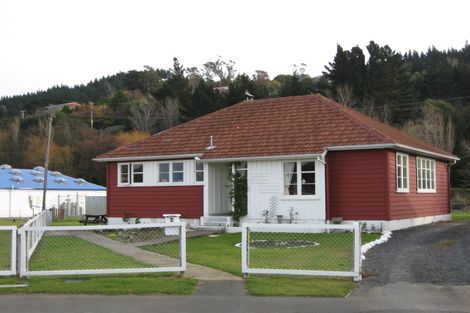 Photo of property in 3 Blundell Avenue, Port Chalmers, 9023