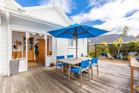 Photo of property in 7 Fern Grove, Taradale, Napier, 4112