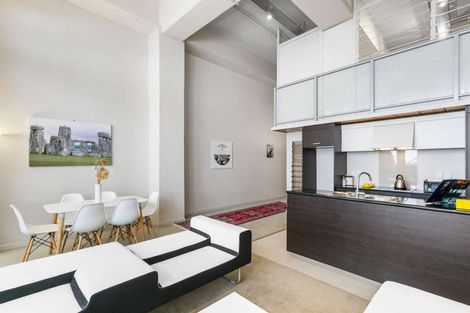 Photo of property in Stadium Garden Flats, 314/107 Thorndon Quay, Pipitea, Wellington, 6011