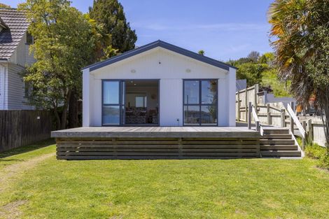 Photo of property in 1/202 Lake Terrace, Waipahihi, Taupo, 3330