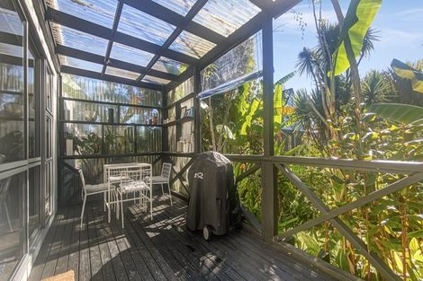 Photo of property in 2/24 Amberley Avenue, Te Atatu South, Auckland, 0610