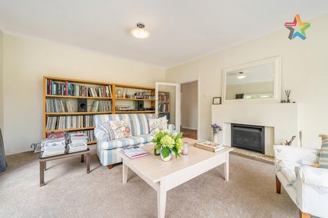 Photo of property in 377 Muritai Road, Eastbourne, Lower Hutt, 5013