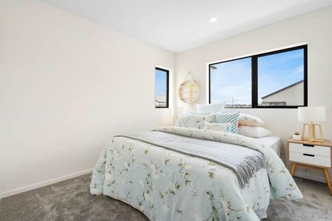 Photo of property in 71 Kairakau Street, Papakura, 2110