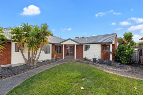 Photo of property in 64 Ayrshire Drive, Grandview Heights, Hamilton, 3200