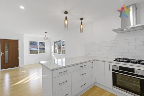 Photo of property in 2c Mayo Grove, Naenae, Lower Hutt, 5011