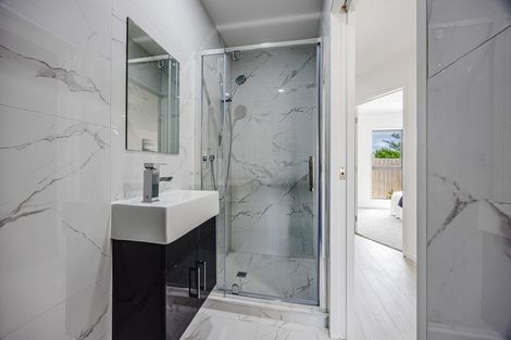 Photo of property in 8b Arimu Road, Papakura, 2110