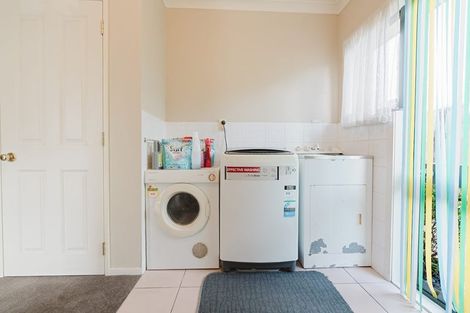 Photo of property in 25 Catalina Drive, Melville, Hamilton, 3206