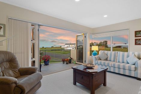 Photo of property in 8 Te Taiawatea Drive, Ohope, 3121