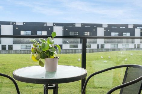 Photo of property in 18 Ashley Place, Papamoa Beach, Papamoa, 3118