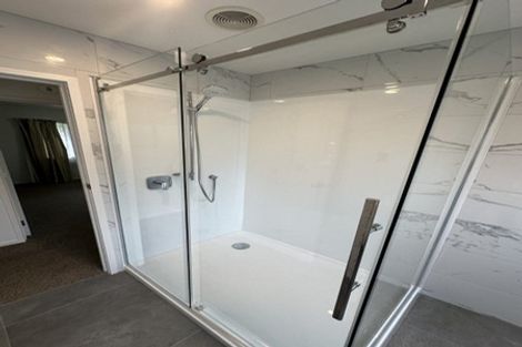 Photo of property in 59a View Road, Henderson, Auckland, 0612