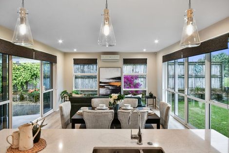 Photo of property in 2 Parkgrove Crescent, Pokeno, 2402