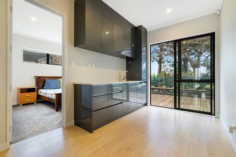 Photo of property in 38 Resolution Drive, Gulf Harbour, Whangaparaoa, 0930