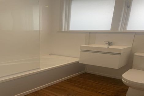 Photo of property in 45 Kelwyn Road, Kelston, Auckland, 0602