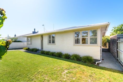 Photo of property in 4 Snowdon Avenue, Terrace End, Palmerston North, 4410