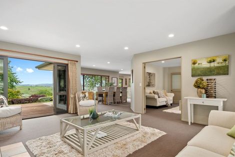 Photo of property in 10 Oakridge Place, Tauriko, Tauranga, 3110