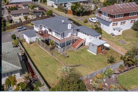 Photo of property in 10 Coronation Road, Glenfield, Auckland, 0627