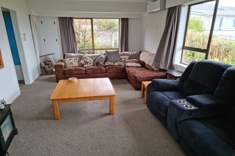 Photo of property in 2/42 Knights Road, Rothesay Bay, Auckland, 0630