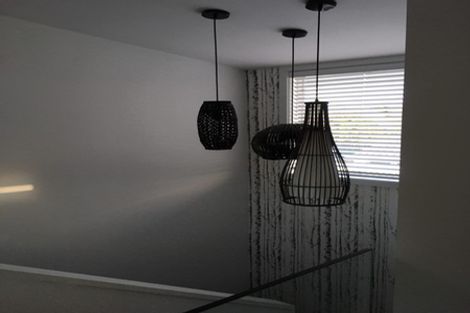 Photo of property in 2/52 Crofton Road, Harewood, Christchurch, 8051