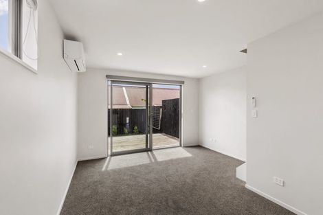 Photo of property in 8/15 Awamutu Grove, Waiwhetu, Lower Hutt, 5010