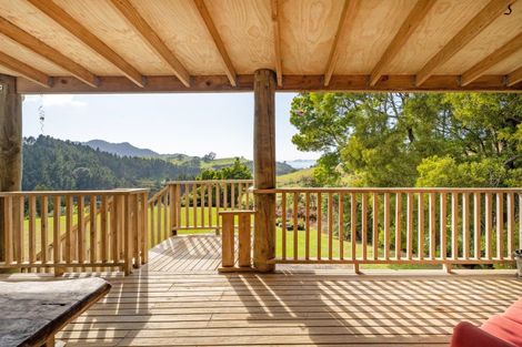 Photo of property in 22 Spikes Way, Whitianga, 3510