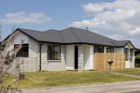 Photo of property in 5 Toi Place, Papamoa, 3118