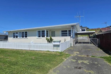 Photo of property in 37 Toi Street, Tawhero, Whanganui, 4501