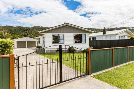 Photo of property in 73 Karamu Crescent, Wainuiomata, Lower Hutt, 5014