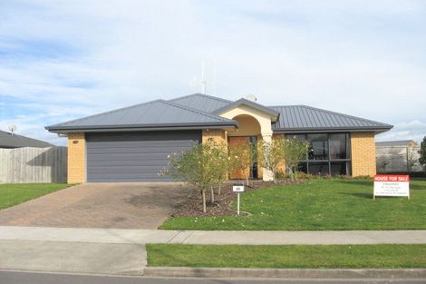 Photo of property in 32 Edenpark Drive, Rototuna North, Hamilton, 3210