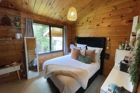 Photo of property in 63 Gemstone Drive, Birchville, Upper Hutt, 5018