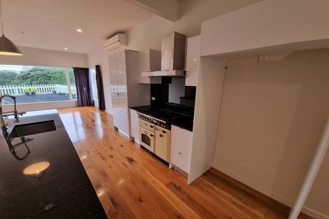 Photo of property in 12 Seabreeze Road, Narrow Neck, Auckland, 0624