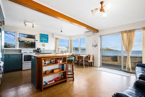 Photo of property in 22a Steyne Avenue, Plimmerton, Porirua, 5026