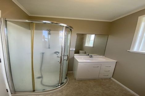 Photo of property in 32 Paihia Road, Onehunga, Auckland, 1061