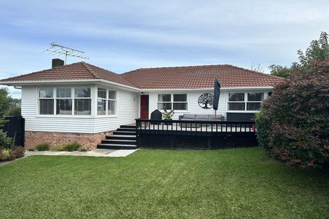 Photo of property in 57 Fairclough Road, Beach Haven, Auckland, 0626
