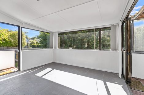 Photo of property in 41 D'oyly Drive, Stanmore Bay, Whangaparaoa, 0932
