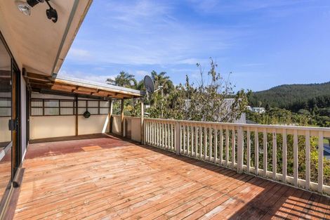 Photo of property in 104 Titiro Place, Onemana, Whangamata, 3691