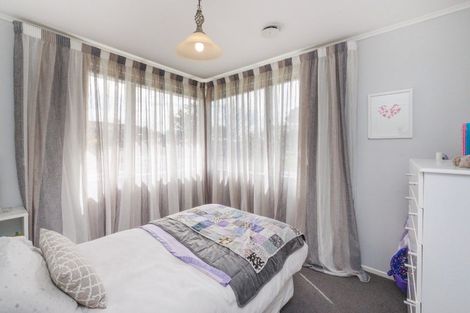 Photo of property in 144 Ruamahanga Crescent, Terrace End, Palmerston North, 4410