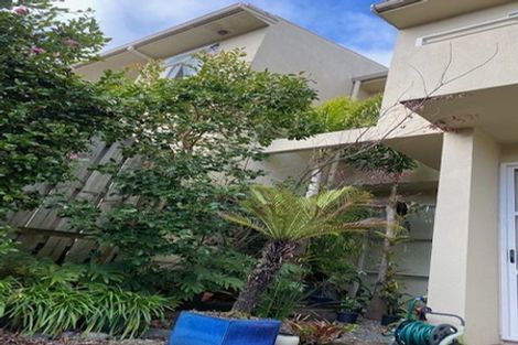 Photo of property in 7 Gillett Place, Botany Downs, Auckland, 2014