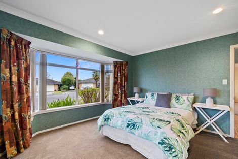 Photo of property in 4 Hunt Grove, Leamington, Cambridge, 3432