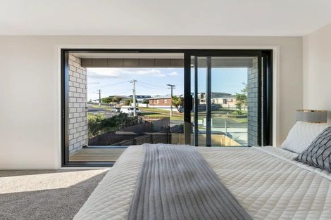 Photo of property in 30c Tawa Crescent, Manurewa, Auckland, 2102
