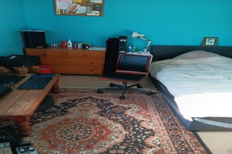 Photo of property in 23 Hawker Street, Mount Victoria, Wellington, 6011