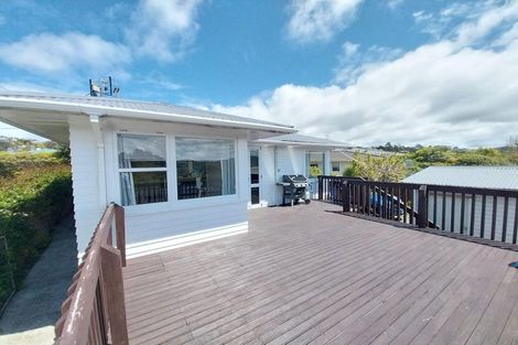Photo of property in 36 Mark Avenue, Paparangi, Wellington, 6037