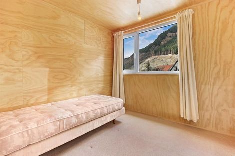 Photo of property in 255 Fernhill Road, Sunshine Bay, Queenstown, 9300
