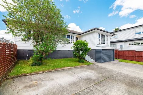 Photo of property in 39 Kingdale Road, Henderson, Auckland, 0610