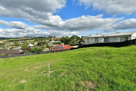 Photo of property in 4a Forlong Rise, Helensville, 0800