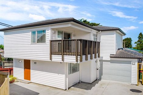 Photo of property in 96b Sturges Road, Henderson, Auckland, 0612