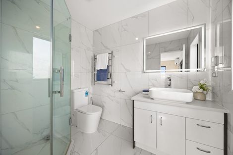 Photo of property in 67 Drumbuoy Drive, Flat Bush, Auckland, 2019